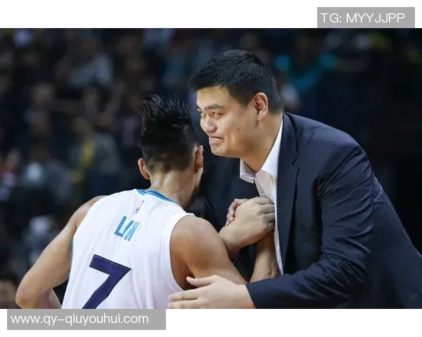 书豪香港企业峰会之旅与蔡老板姚明相聚并畅游迪士尼乐园